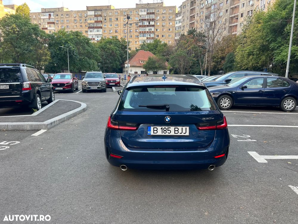 BMW Seria 3 330e Aut. Luxury Line - 7