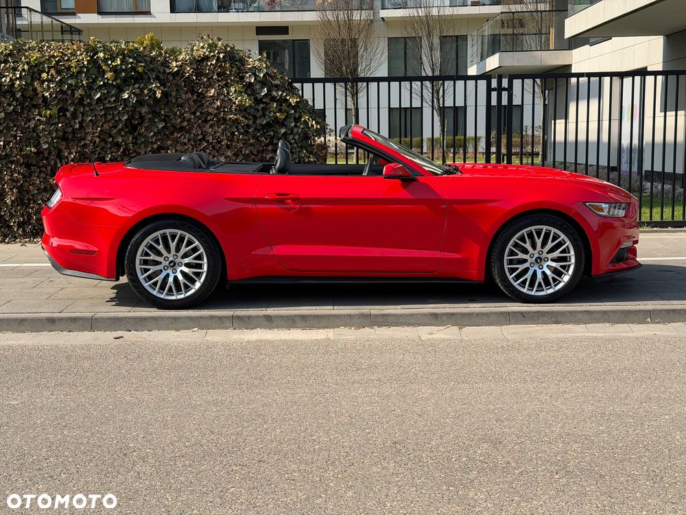 Ford Mustang - 26