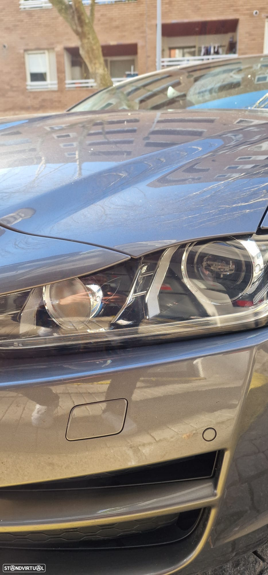 Jaguar XE - 9