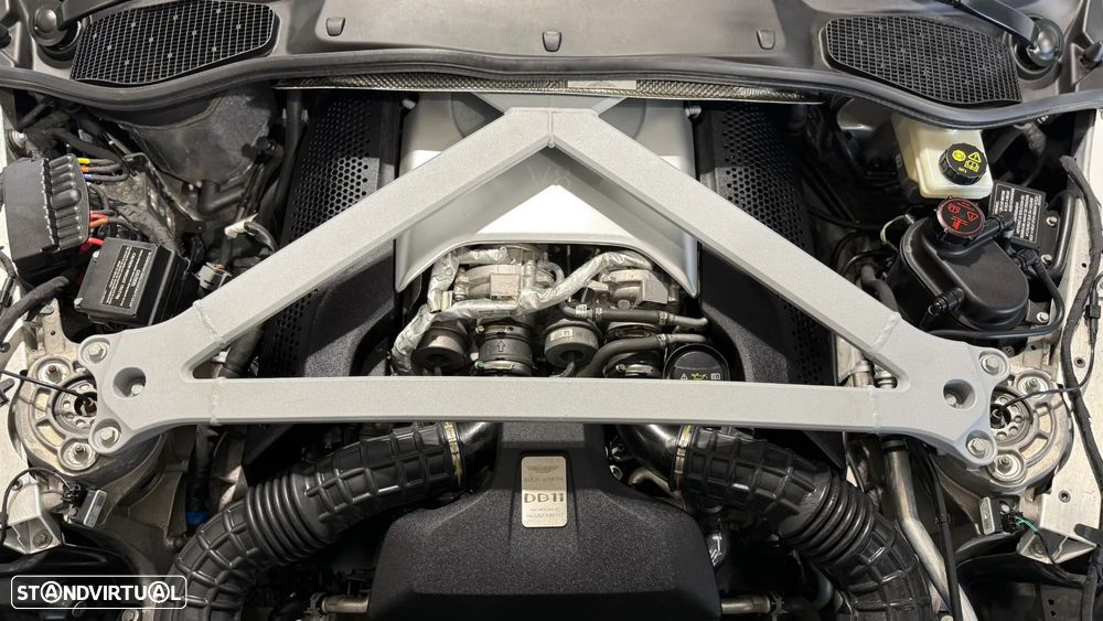 Aston Martin DB11 Volante V8 Auto - 37