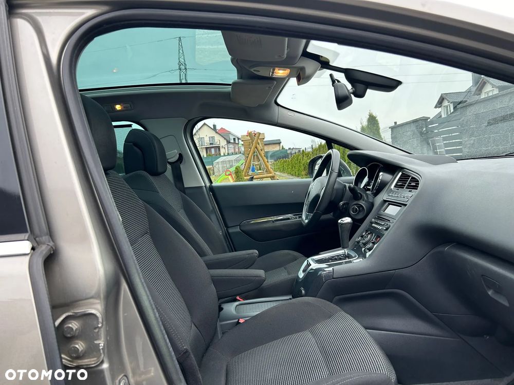 Peugeot 5008 155 THP Automatik Allure - 11