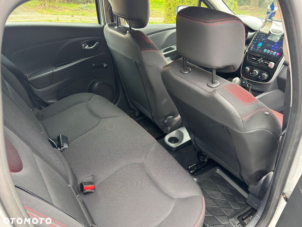 Renault Clio dCi 75 Stop & Start Expression - 25