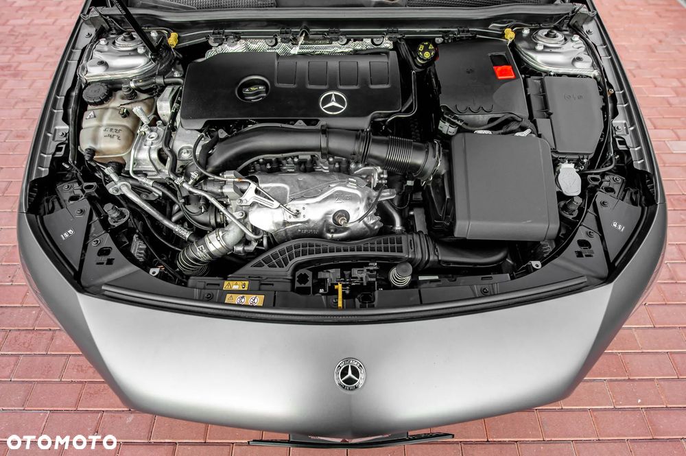 Mercedes-Benz Klasa A 250 4Matic 7G-DCT AMG Line - 16
