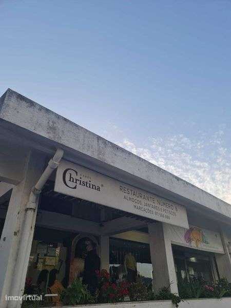 Cedência de Cotas de um Restaurante Localizado em Espaço de Câmara - Grande imagem: 2/11