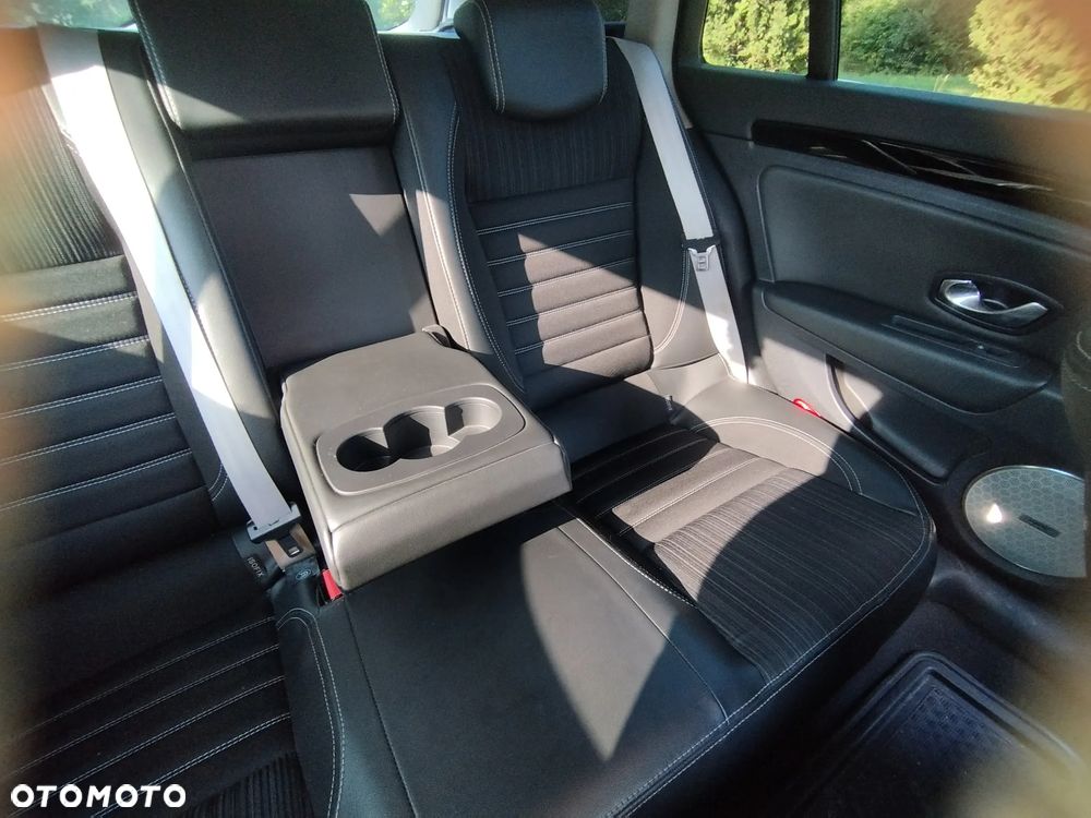 Renault Laguna 2.0 Bose Edition - 27