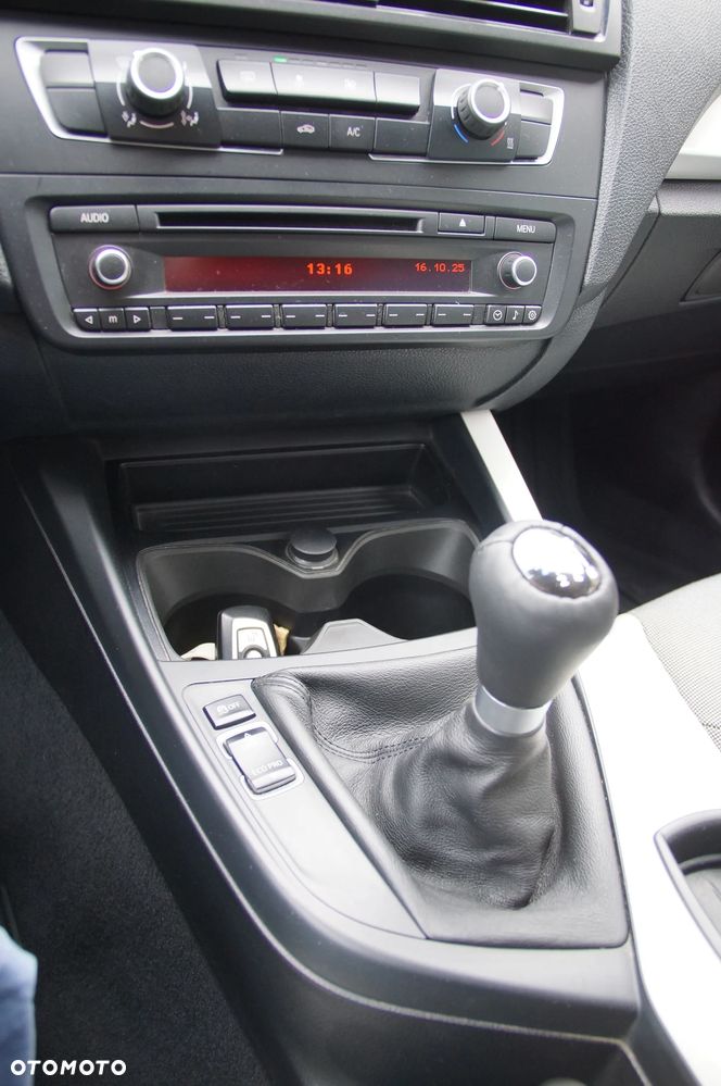 BMW Seria 1 116d EfficientDynamics Edition Urban Line - 16