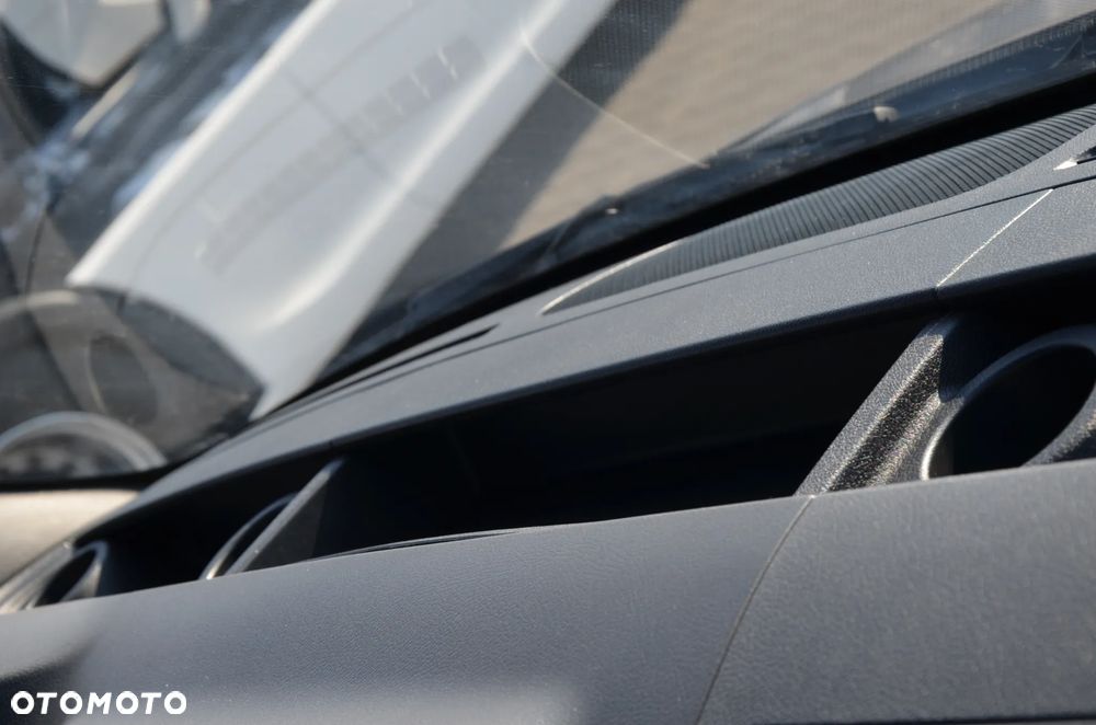 Mercedes-Benz Sprinter - 17