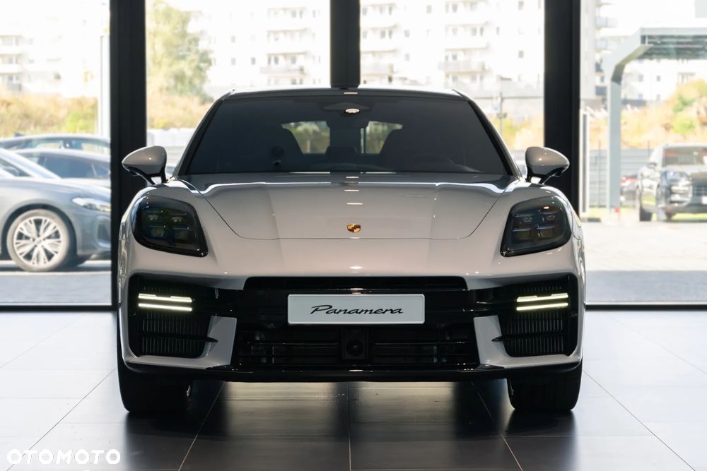 Porsche Panamera 4 E-Hybrid PHEV - 9