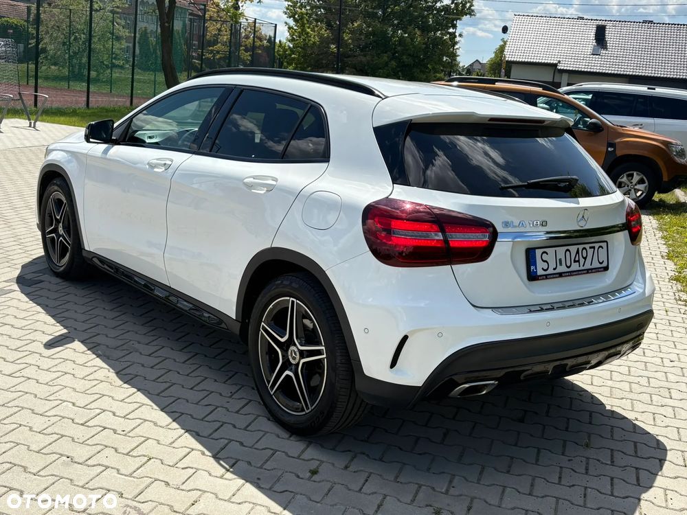 Mercedes-Benz GLA 180 7G-DCT AMG Line - 6
