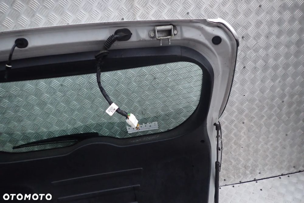 KLAPA BAGAŻNIKA  HYUNDAI IX35 - 7