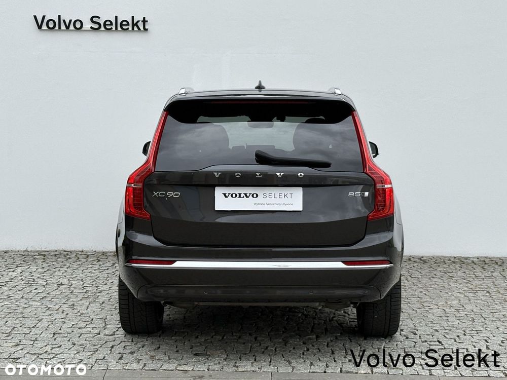 Volvo XC 90 - 8