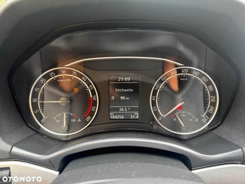 Skoda Octavia 2.0 TDI DPF RS - 16