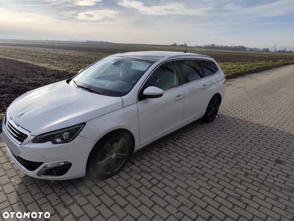 Peugeot 308 2.0 Blue HDi Allure S&S - 2