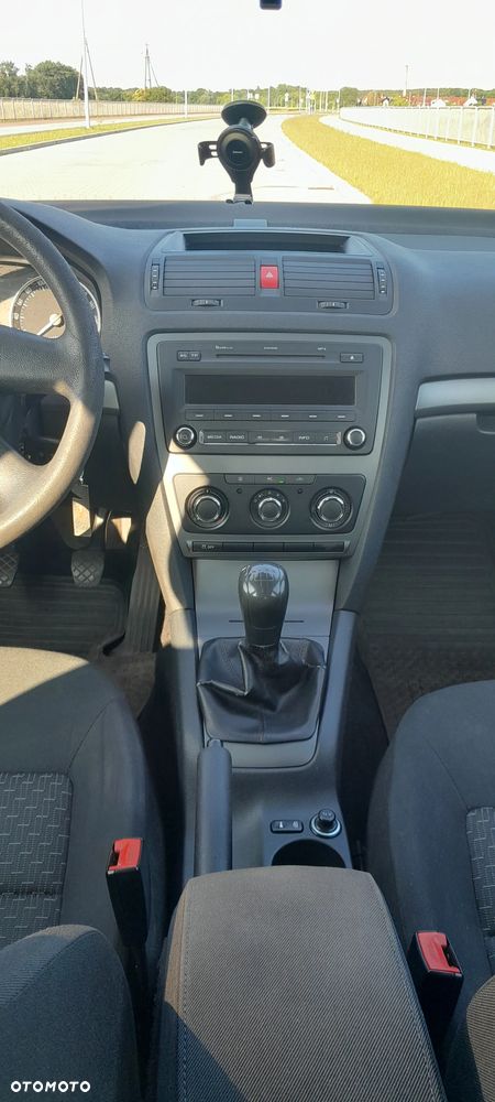 Skoda Octavia 1.6 Classic - 19