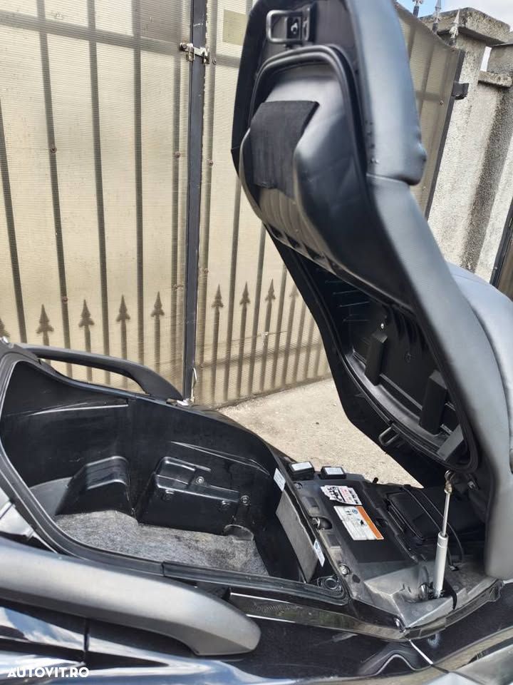 Honda FJS 600 Silver Wing - 6