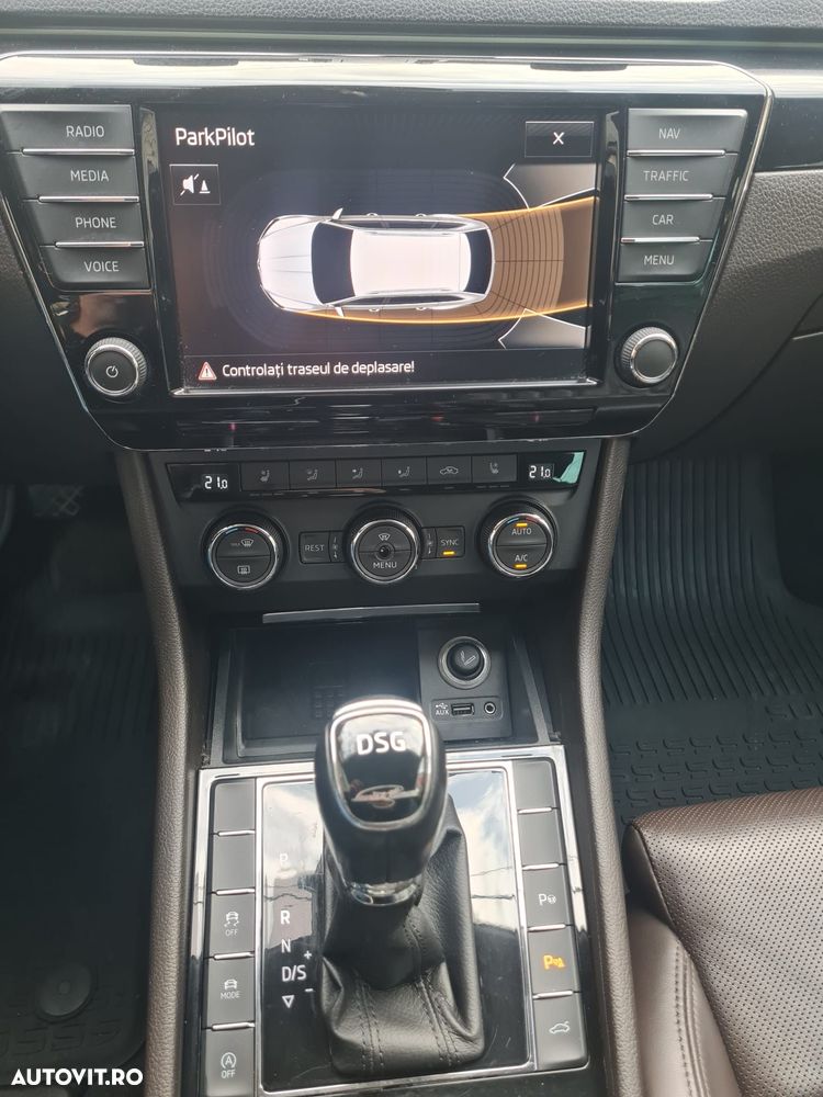 Skoda Superb Combi 2.0 TDI DSG 4X4 Laurin & Klement - 15