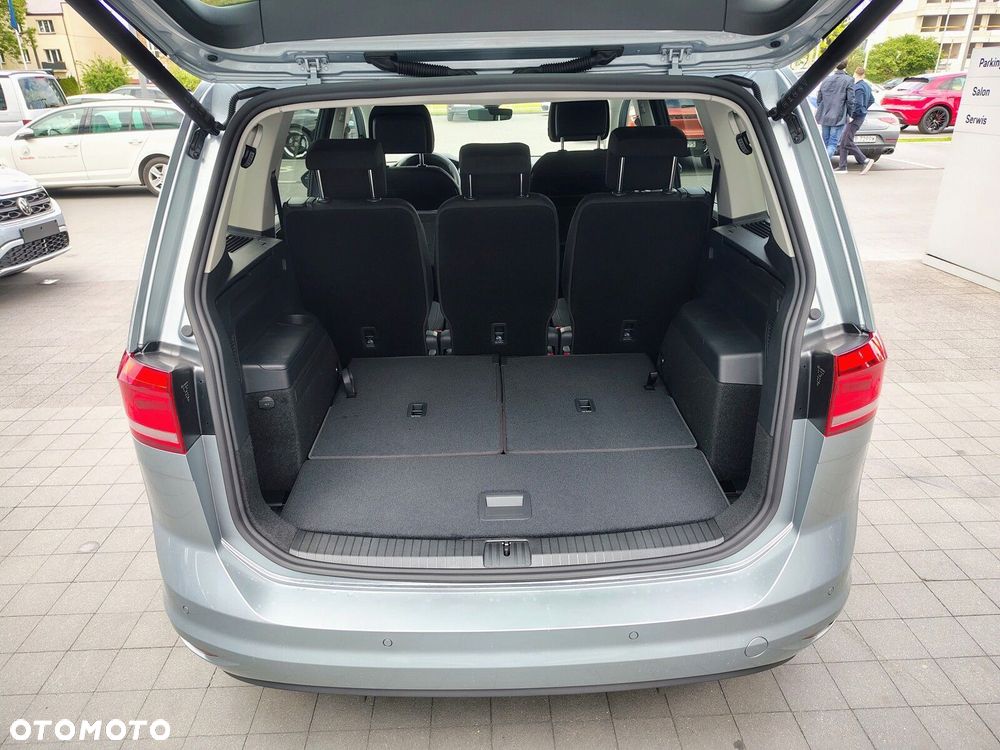 Volkswagen Touran - 7