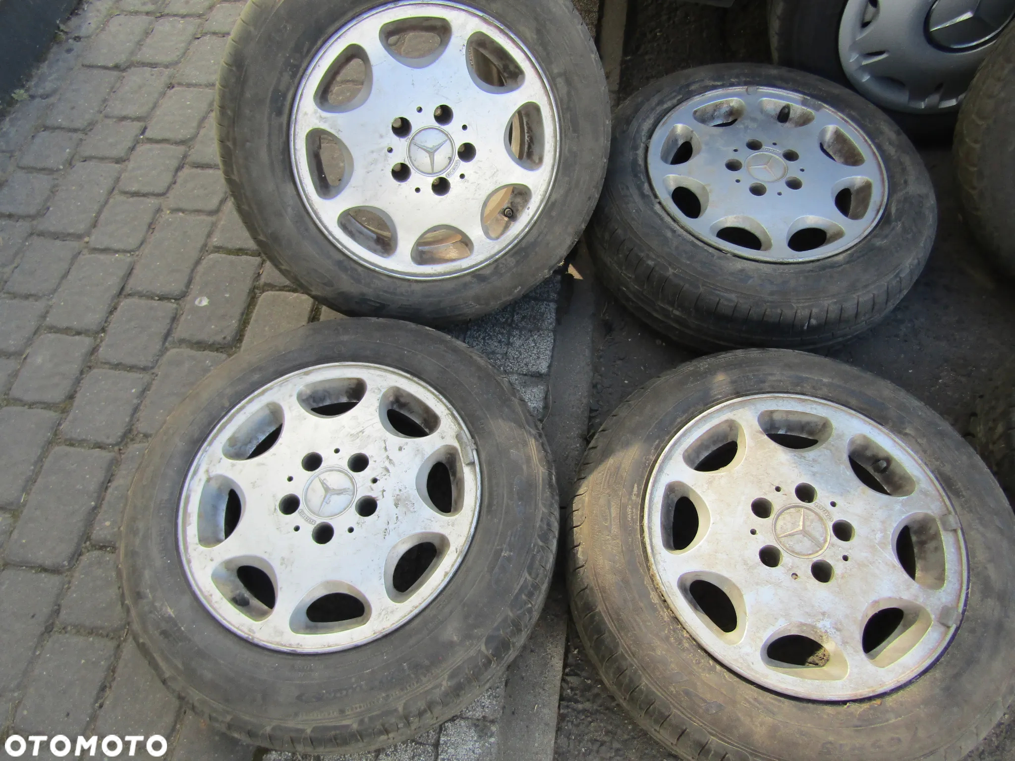 Mercedes W124 w201 190 felgi aluminiowe alufelgi 8 loch 15' et37 - 2