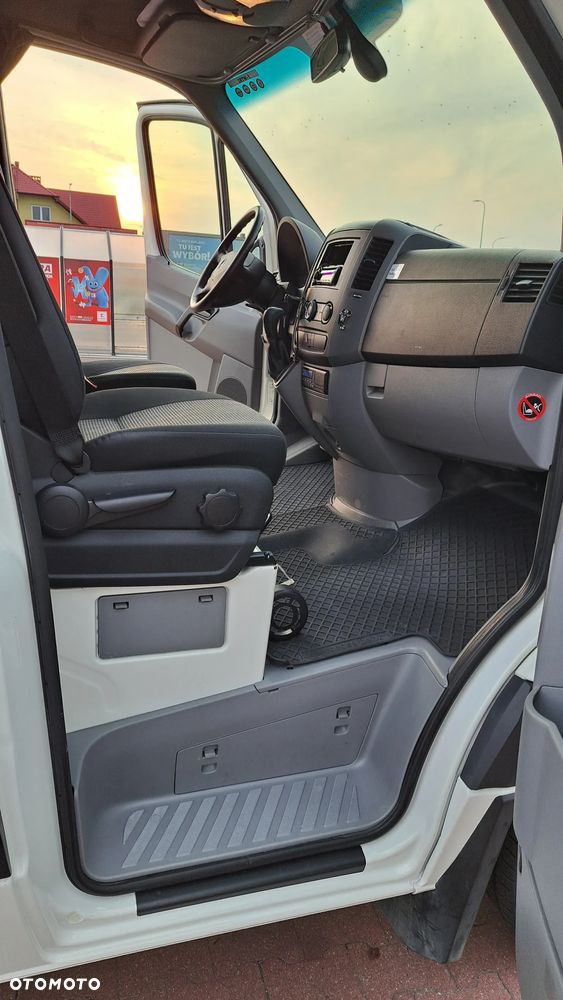 Mercedes-Benz Sprinter 519 - 13