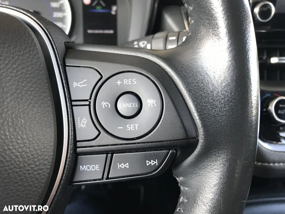 Toyota Corolla 1.8 Business Edition - 20