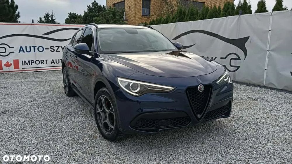 Alfa Romeo Stelvio 2.0 Turbo Executive Q4 - 4
