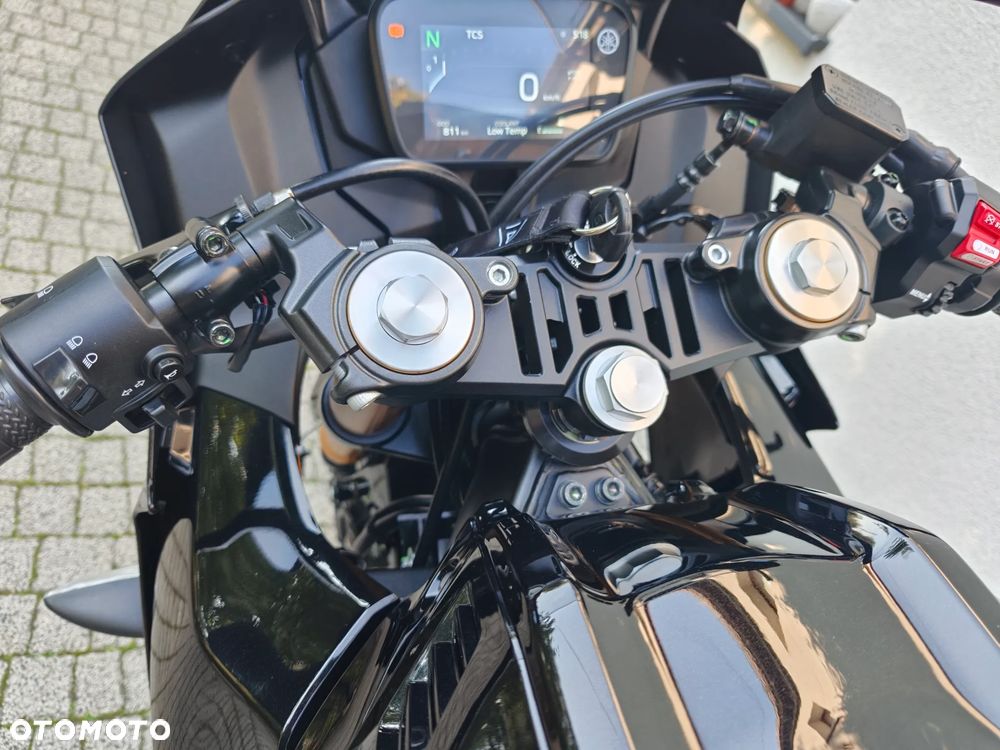 Yamaha YZF - 29