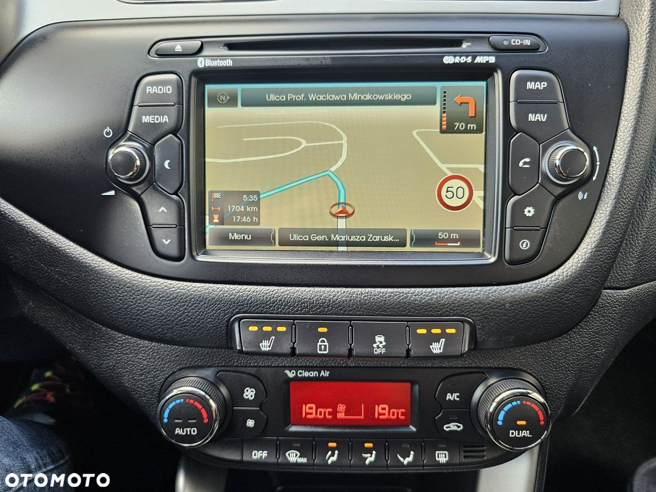 Kia Ceed 1.4 CVVT SW Dream Team Edition - 22