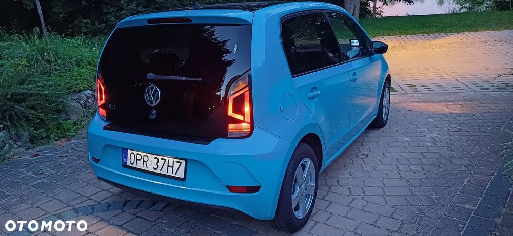 Volkswagen up! 1.0 Black Style - 7