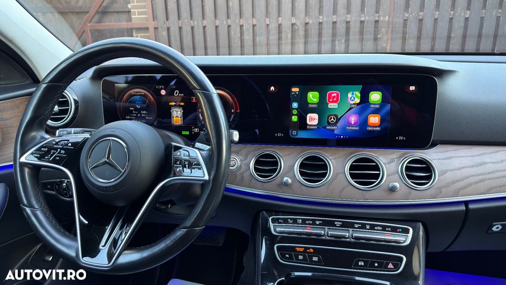 Mercedes-Benz E 300 de 4Matic 9G-TRONIC - 22