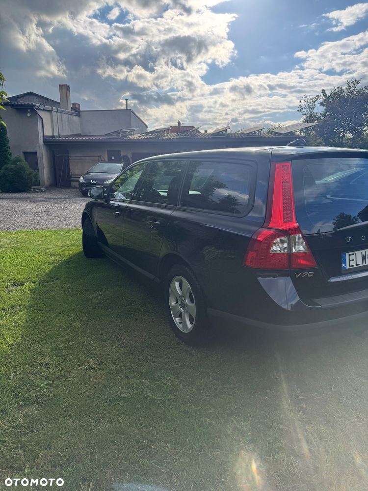 Volvo V70 2.0D Momentum - 9