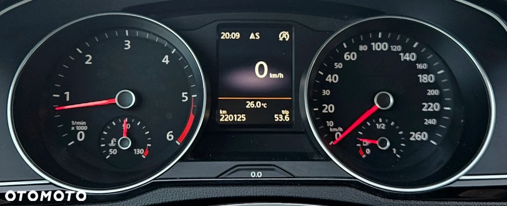 Volkswagen Passat 2.0 TDI SCR (BlueMotion Technology) 4Motion Highline - 15