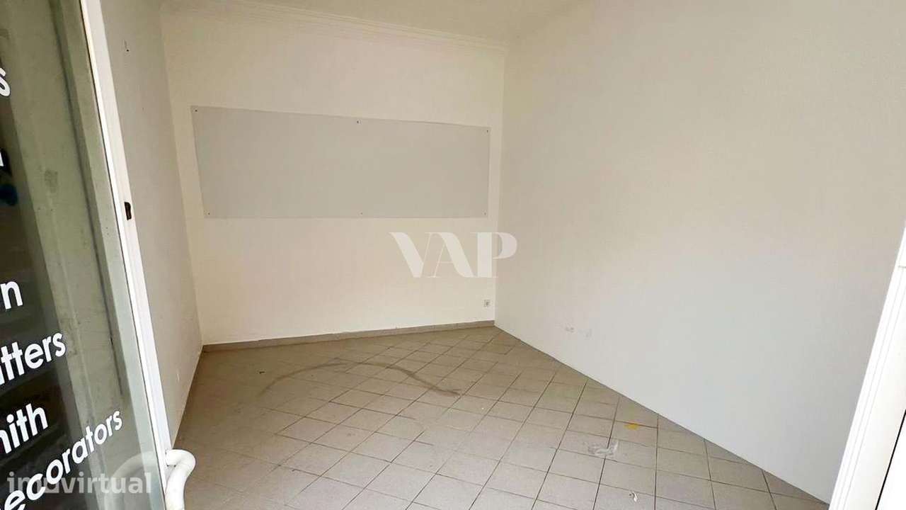 Conjunto de 2 lojas próximo da Marina de Vilamoura - Grande imagem: 5/7