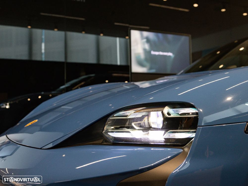 Porsche Taycan Sport Turismo GTS - 36