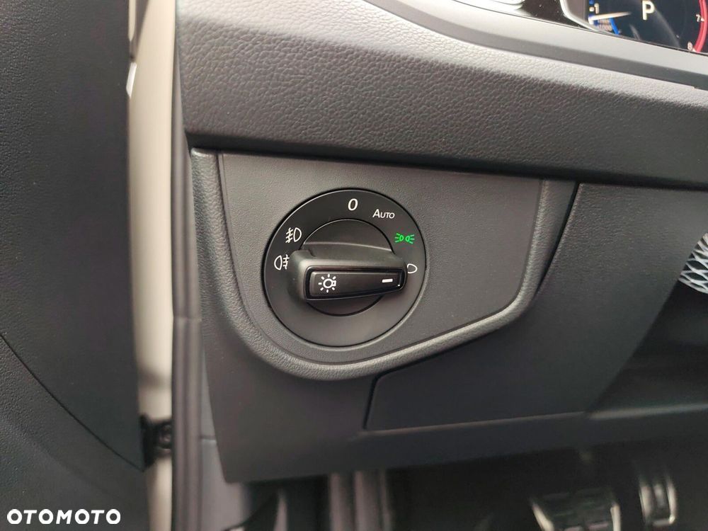 Volkswagen Taigo 1.5 TSI ACT R-Line Plus DSG - 22