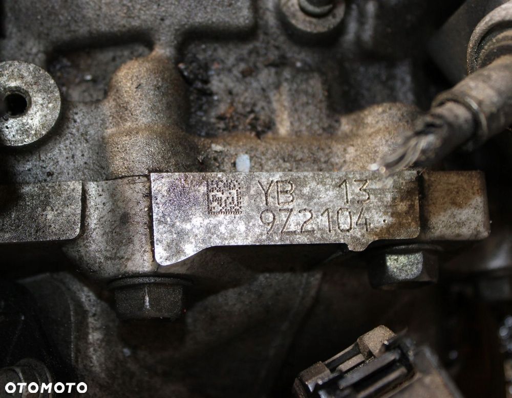 SKRZYNIA BIEGÓW AUTOMATYCZNA SUZUKI KIZASHI 2.4 YB13 / 9Z2104 / 1XW00 - 4