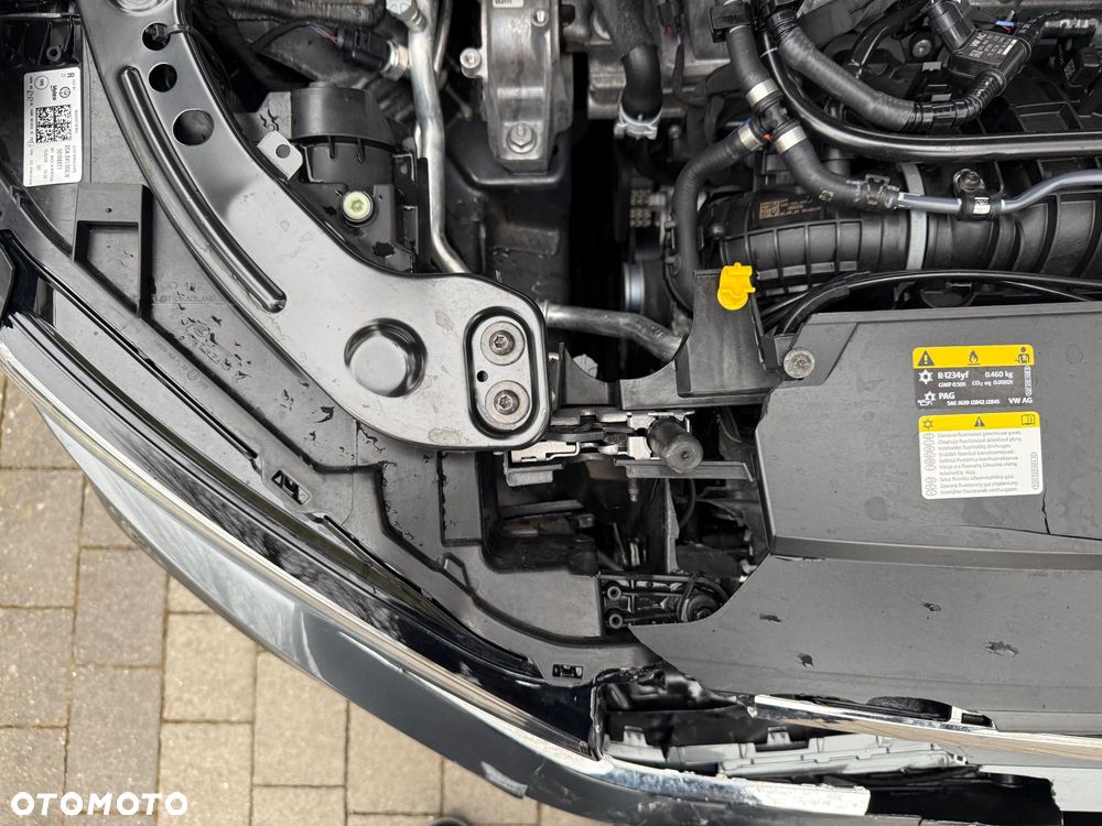 Volkswagen T-Roc 1.5 TSI Life Plus DSG - 11