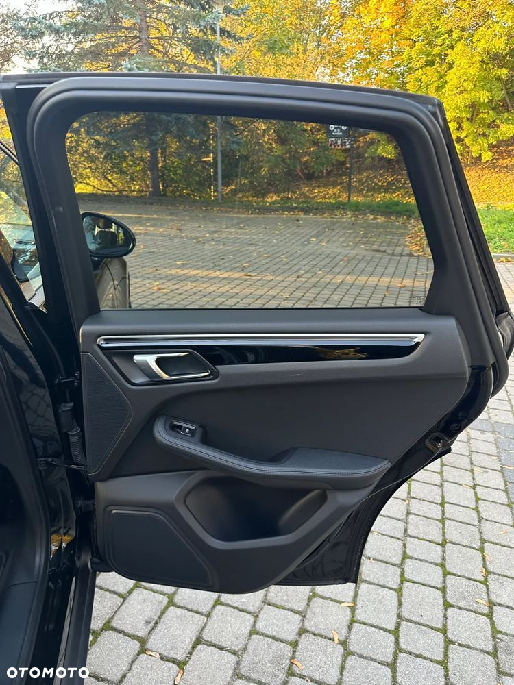 Porsche Macan Standard - 21