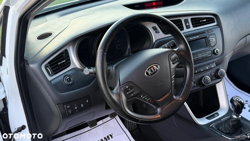 Kia Ceed - 22