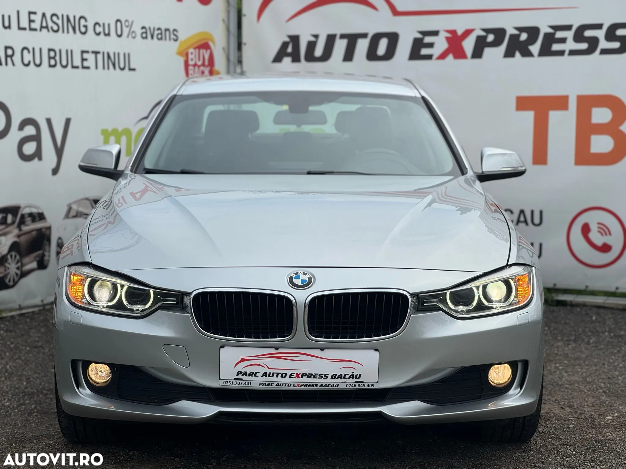 BMW Seria 3 318d Touring Aut. - 24