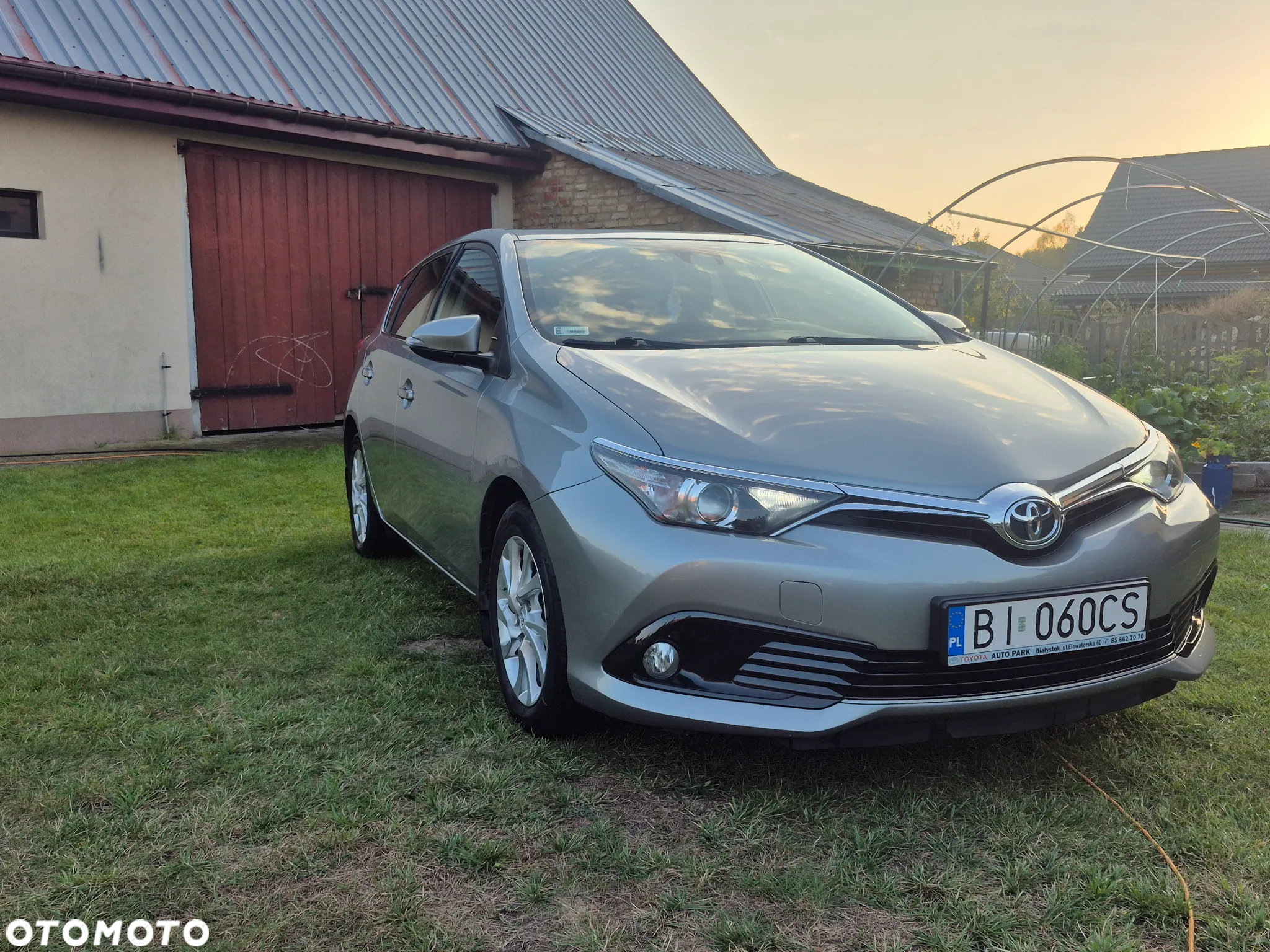 Toyota Auris 1.6 Premium - 3