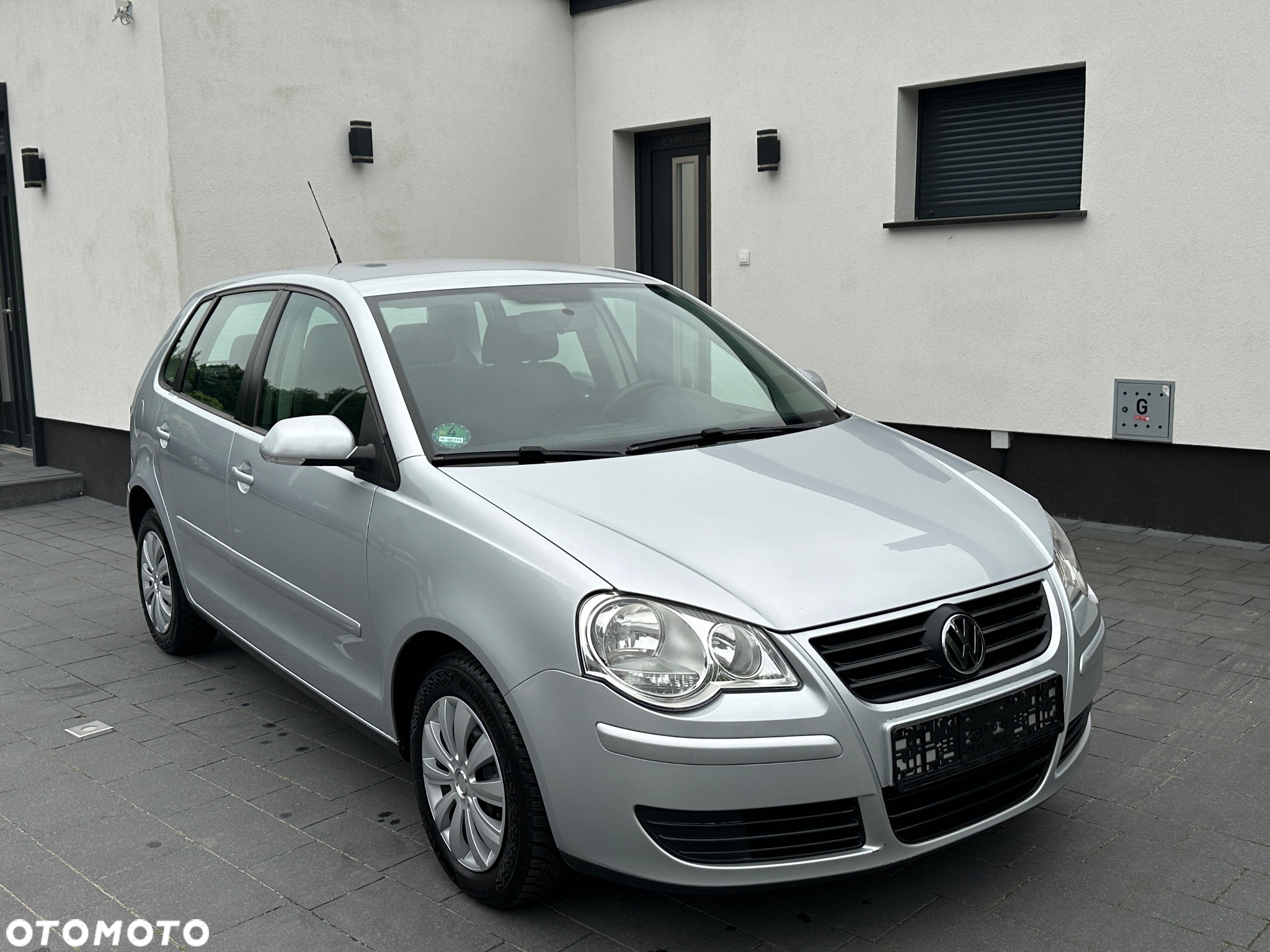 Volkswagen Polo - 2