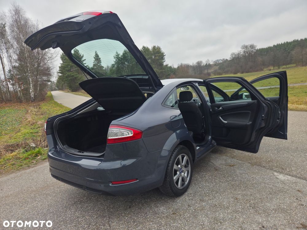 Ford Mondeo 1.6 T Ambiente - 19