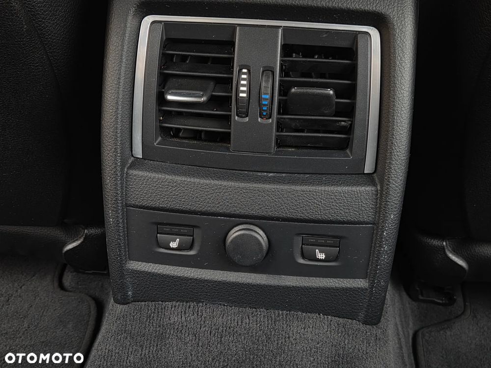 BMW Seria 3 - 25