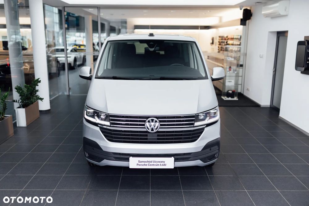 Volkswagen Caravelle - 8