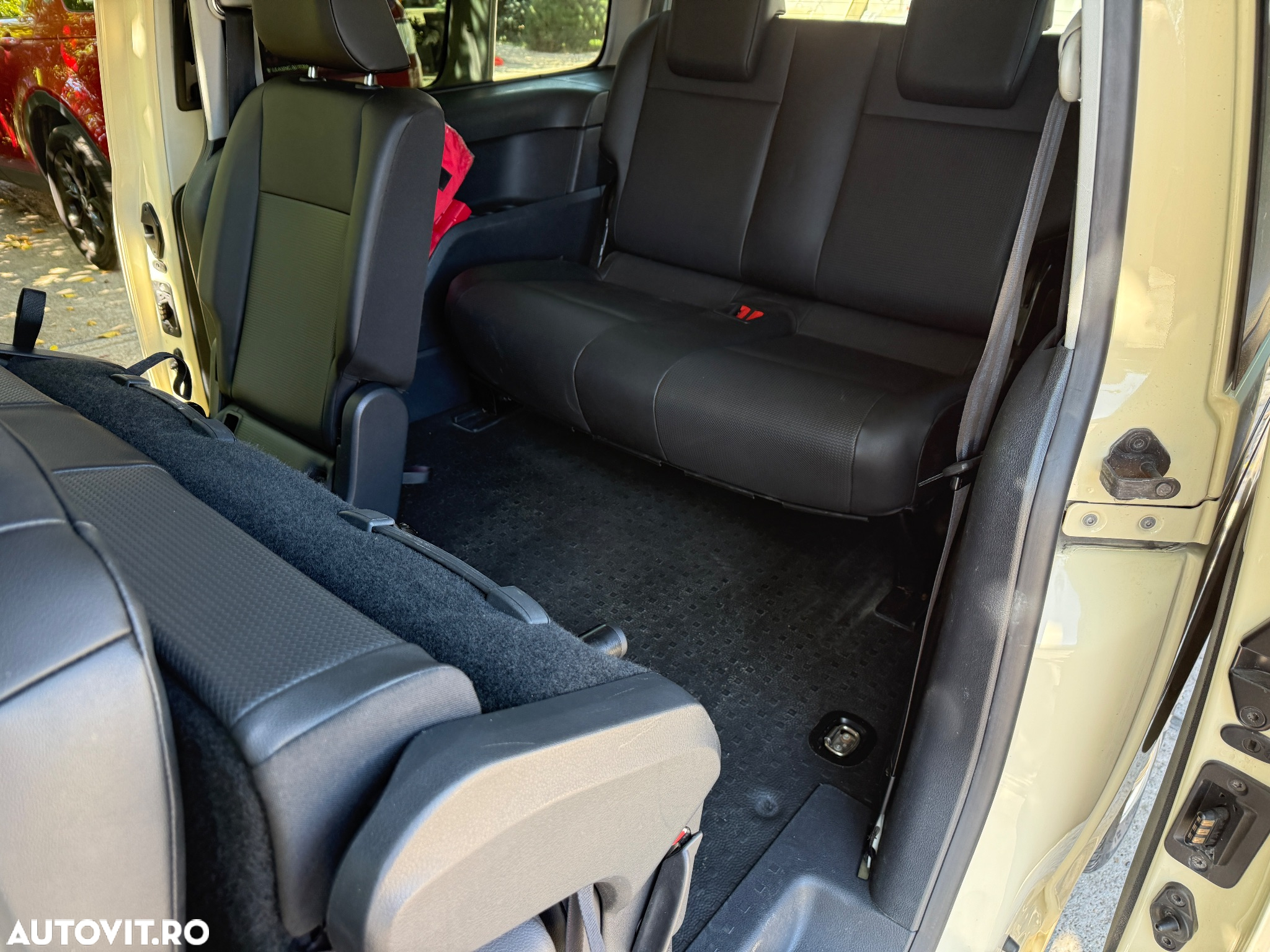 Volkswagen Caddy 2.0 TDI (7-Si.) Maxi Trendline - 8