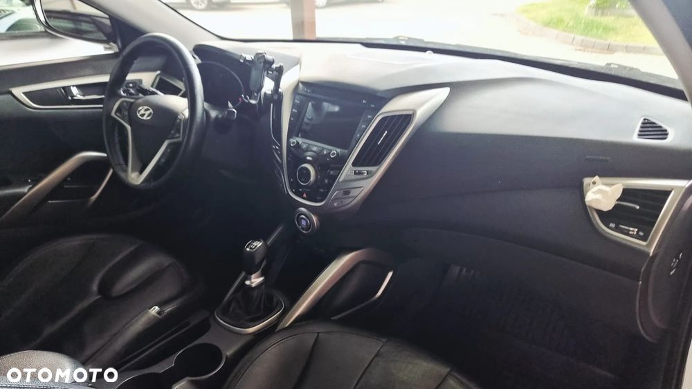 Hyundai Veloster 1.6 blue Premium - 8