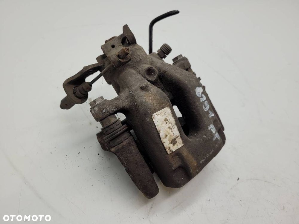 ZACISK HAMULCOWY TYŁ TYLNY PRAWY JARZMO PEUGEOT 307 1.6 HDI - 1