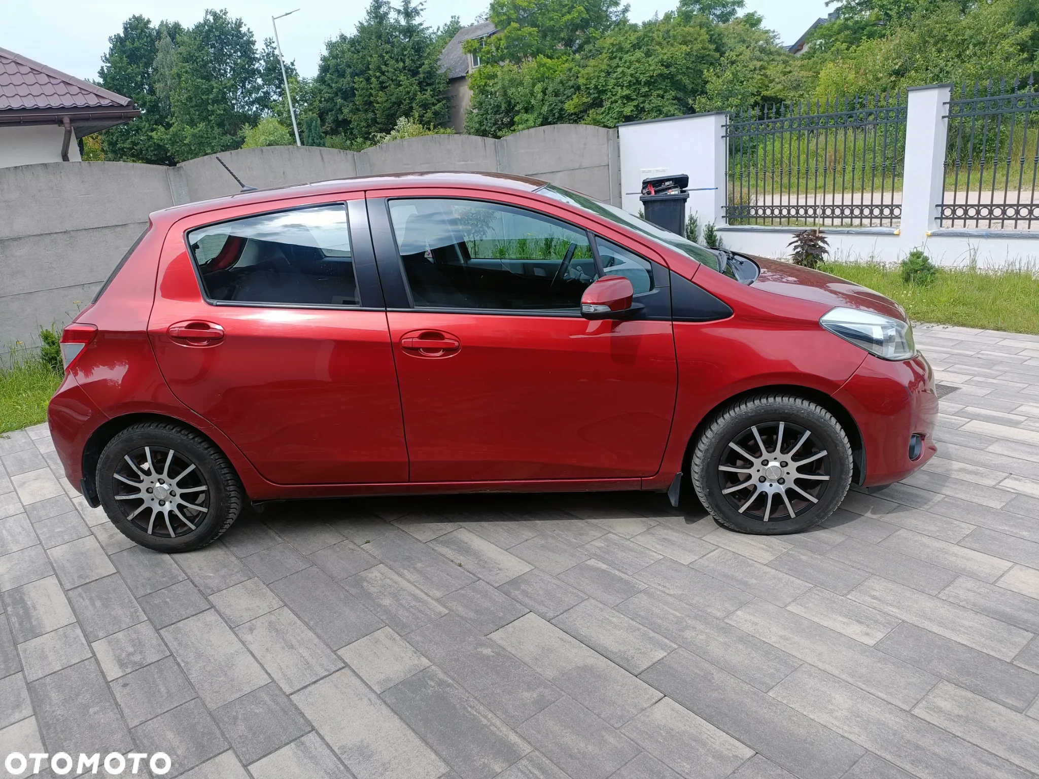 Toyota Yaris - 12