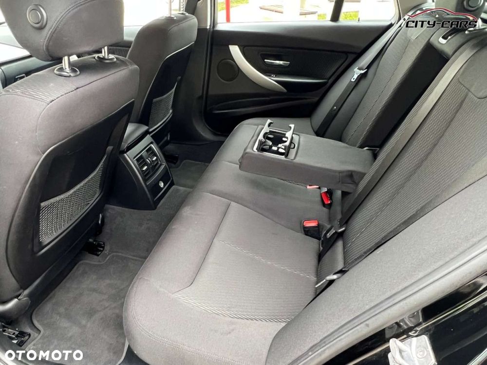 BMW Seria 3 - 27
