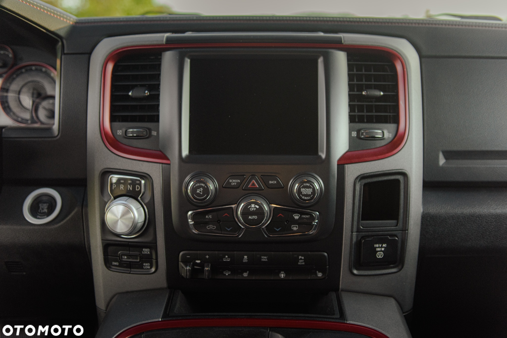 RAM 1500 5.7 Crew Cab Rebel - 24